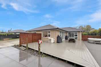 18 Weld Street, Levin