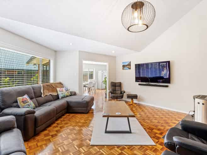 39 Glenbrook Drive, Mosgiel