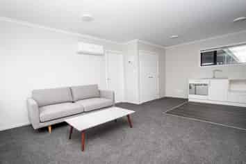 204/17 Vialou Street, Hamilton Central