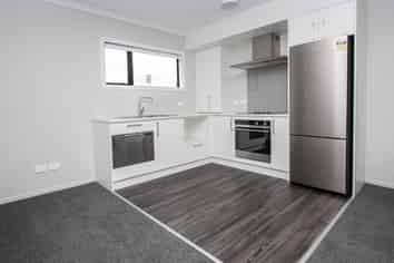 204/17 Vialou Street, Hamilton Central
