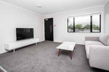 204/17 Vialou Street, Hamilton Central