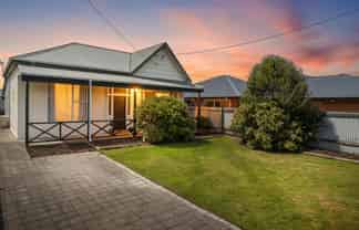 23 East Avenue, SAINT KILDA