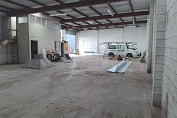 289 sqm Wairau Industrial - Minimal Office