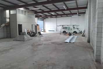 289 sqm Wairau Industrial - Minimal Office