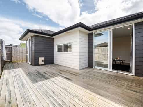 12/17 North Ridge Drive, Rototuna North