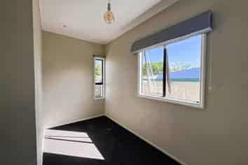 2 August Place, Greenlane