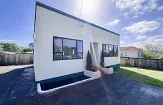 2 August Place, Greenlane