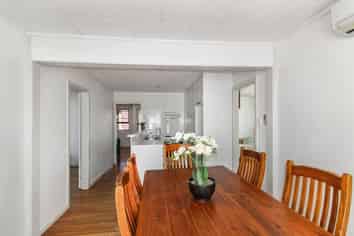 1/4 Coxhead Road, Manurewa
