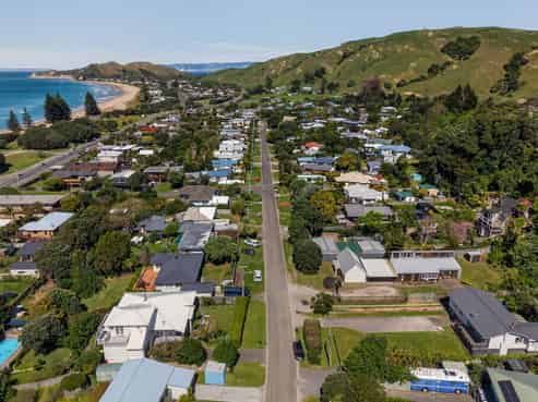 40 Douglas Street, Okitu