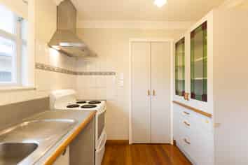 3 Kent Crescent, Awapuni