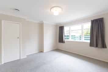 3 Kent Crescent, Awapuni