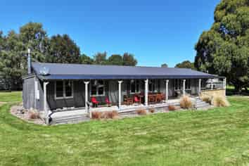 3730 Blackmount Redcliff Road, Blackmount