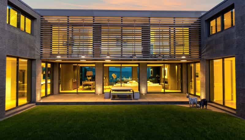 41 Beach Road, Castor Bay