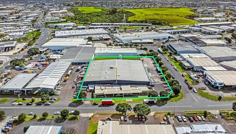   8-10 Vestey Drive, Mount Wellington