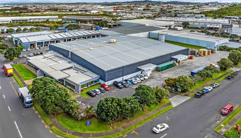   8-10 Vestey Drive, Mount Wellington
