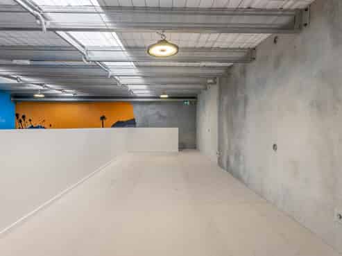 Vacant Possession - Gated Complex