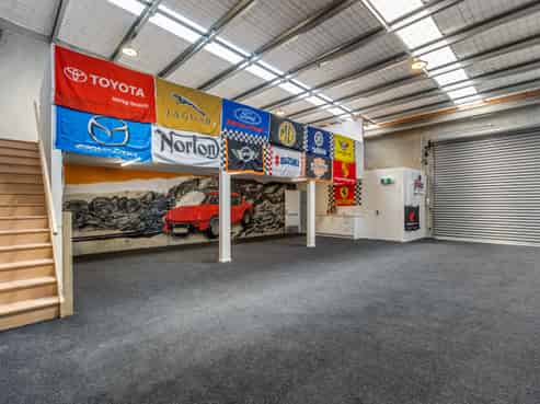 Vacant Possession - Gated Complex