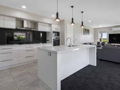 8 Wakatere Place, Thames