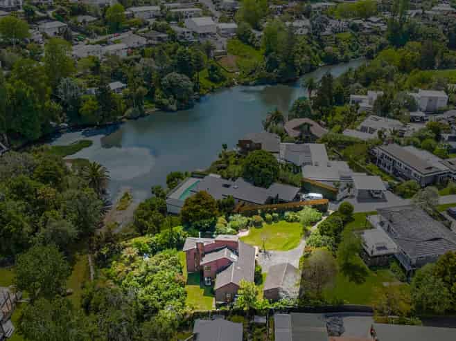 12 Dover Place, Remuera