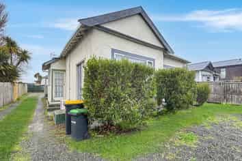 1/102 Barbour Street, Waltham