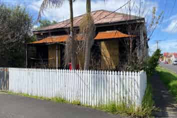 600 Cochrane Street, Thames