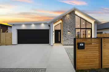 6 & 8 Tuwai Crescent, Opaheke