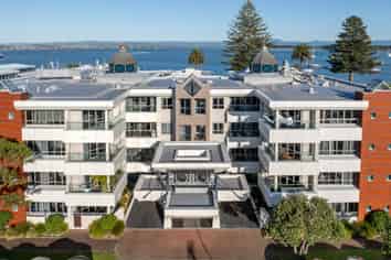 210/36 Victoria Road, Mount Maunganui