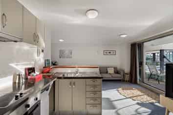 210/36 Victoria Road, Mount Maunganui