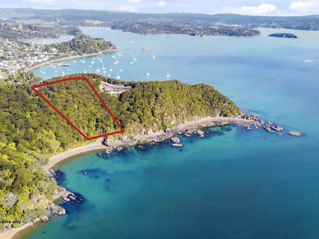25 Titore Way, Russell