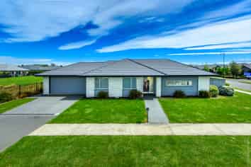 37 Eastfield Drive, Lincoln