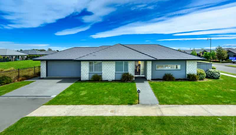 37 Eastfield Drive, Lincoln