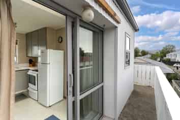 4/369 Hereford Street, Linwood
