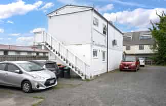 4/369 Hereford Street, Linwood