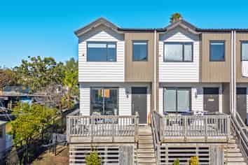 4/15 Rush Place, Mangere