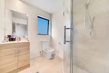 4/15 Rush Place, Mangere