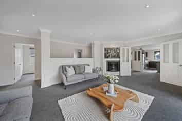 7 Milkers Gate, Parklands