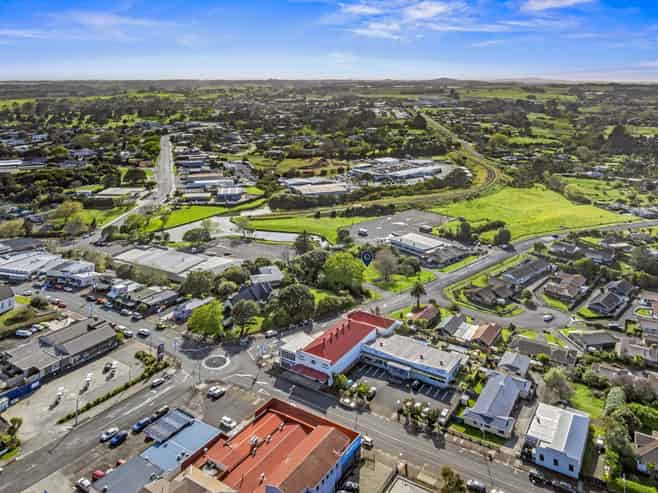 Waiuku - Commercial zoned land