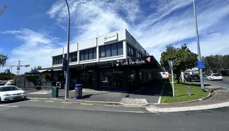 96-98 Cameron Road, Tauranga Central