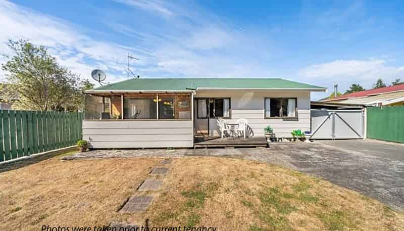 6 Edmund Lomas Grove, Birchville