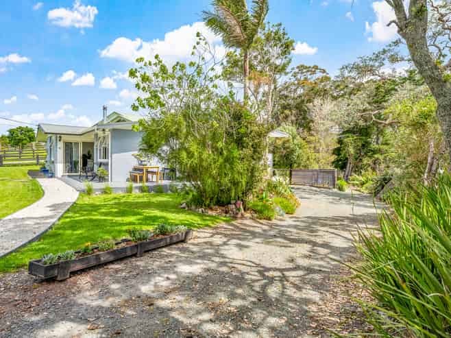 84 Devich Road, Mangawhai