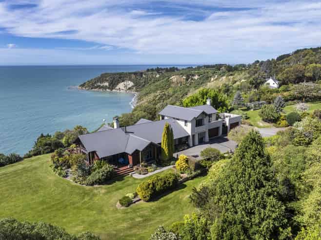 257 Cathedral Road, Gore Bay