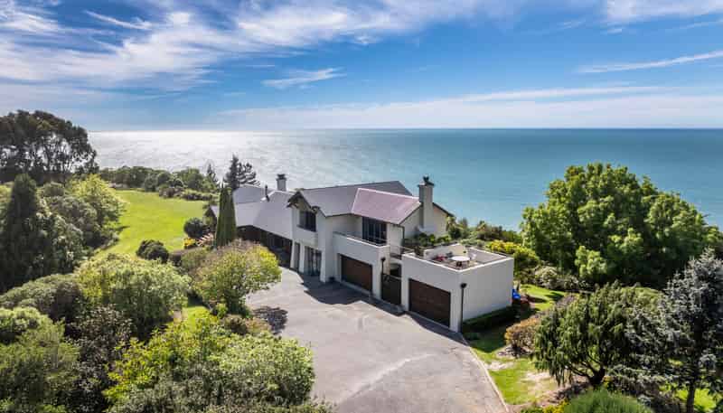 257 Cathedral Road, Gore Bay