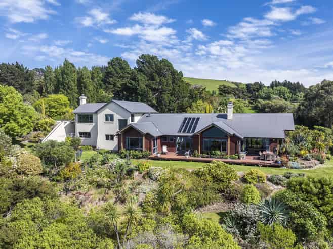 257 Cathedral Road, Gore Bay