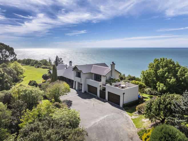 257 Cathedral Road, Gore Bay