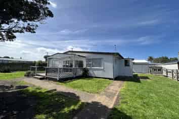 15 Hira Street , Hawera