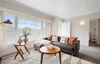 2/56A Taharoto Road, Takapuna