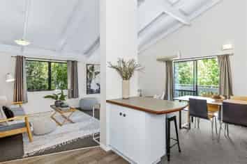 84B Milton Road, Bluff Hill
