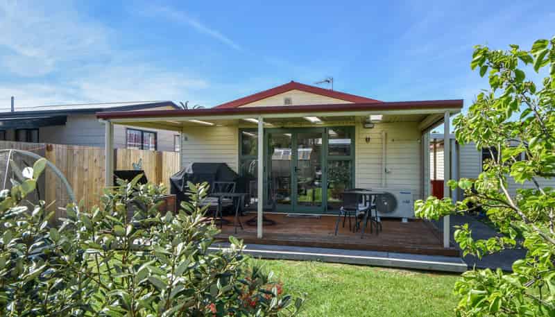 6 Kupe Drive, Carterton