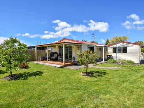 6 Kupe Drive, Carterton