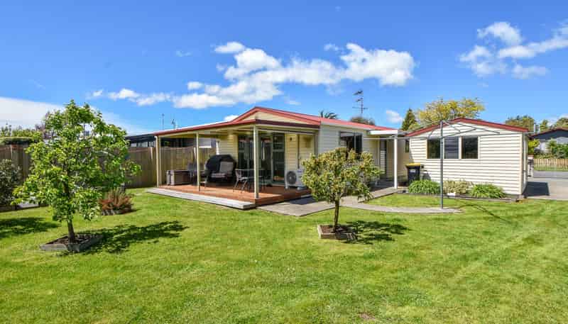 6 Kupe Drive, Carterton